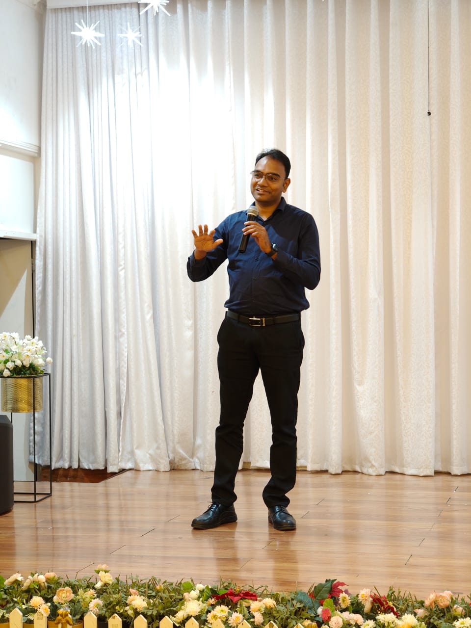 Table Topics Speaker 4: Guest TM Anil Thakre sharing his favorite place to spend his leisure time